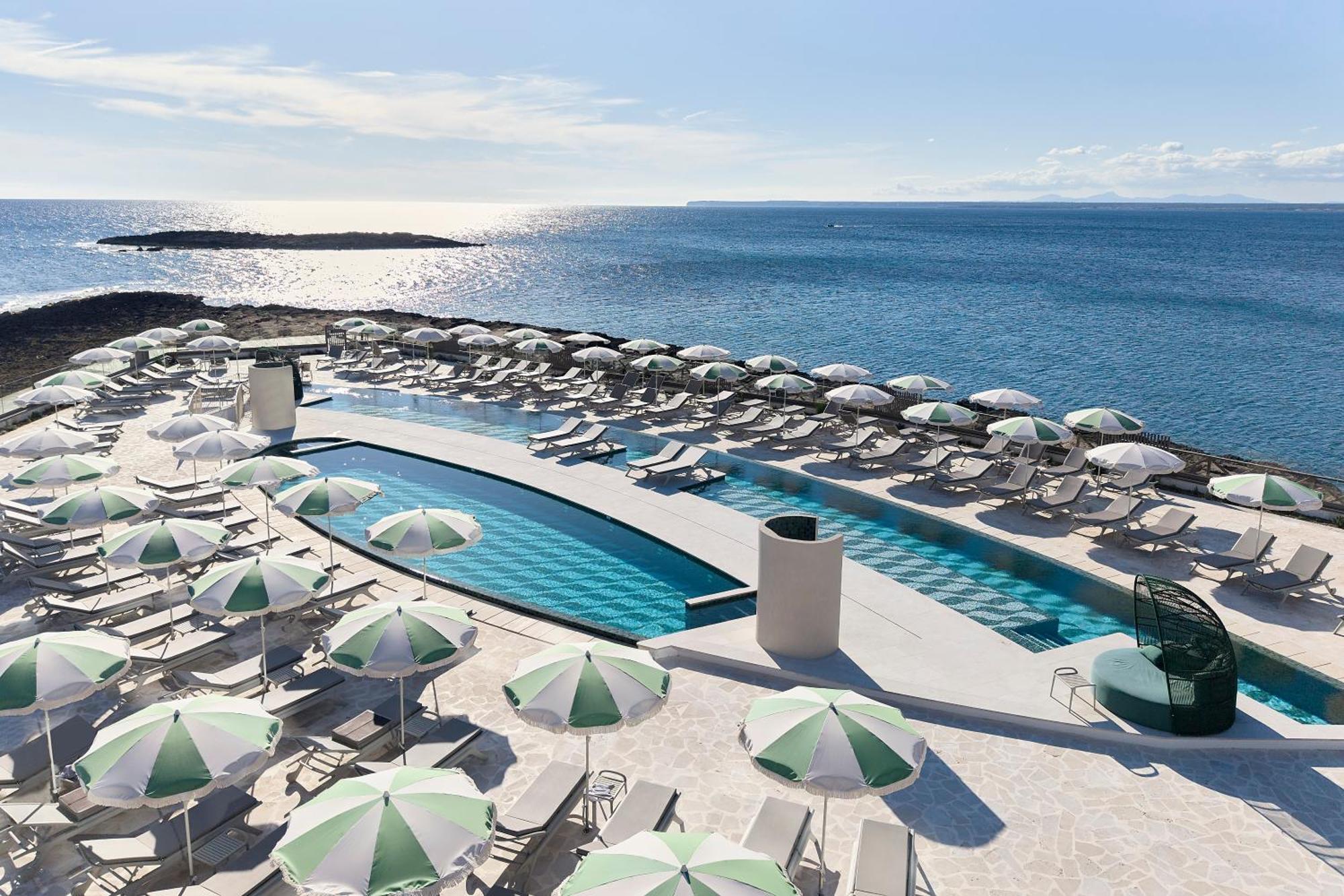 Отель Iberostar Selection Es Trenc -New Opening- Колонья Сант Джордин Экстерьер фото